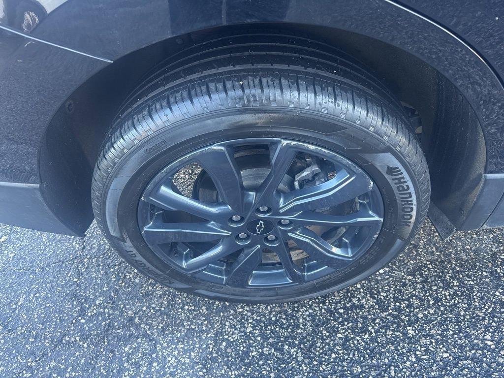 used 2024 Chevrolet Equinox car, priced at $27,156