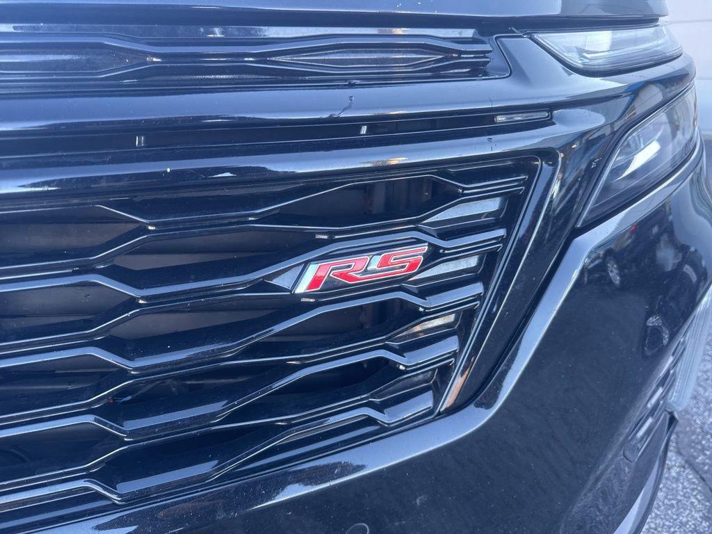 used 2024 Chevrolet Equinox car, priced at $23,060