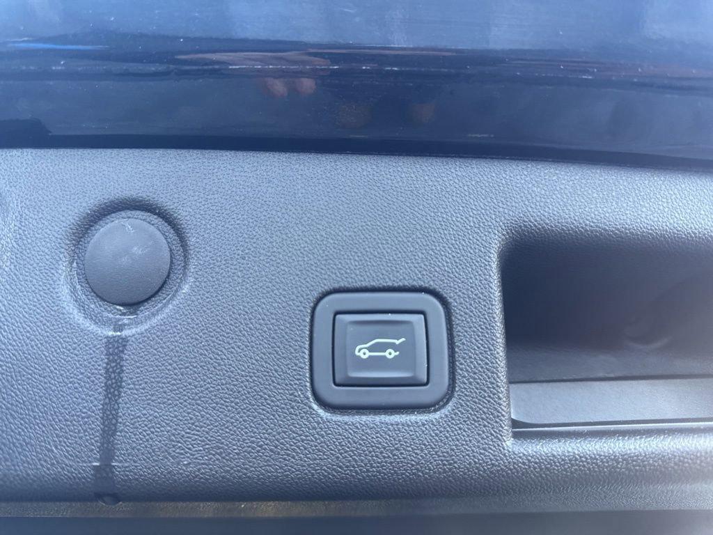 used 2024 Chevrolet Equinox car, priced at $23,060