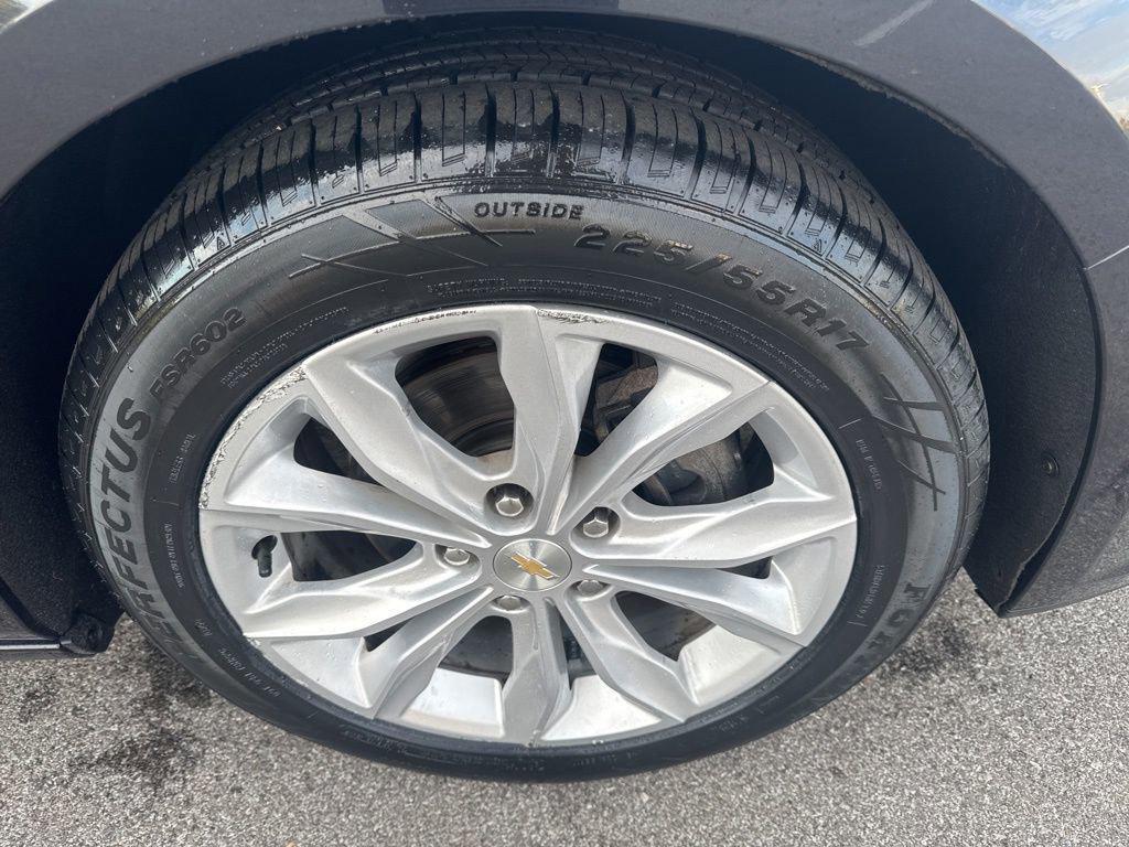 used 2023 Chevrolet Malibu car, priced at $17,789