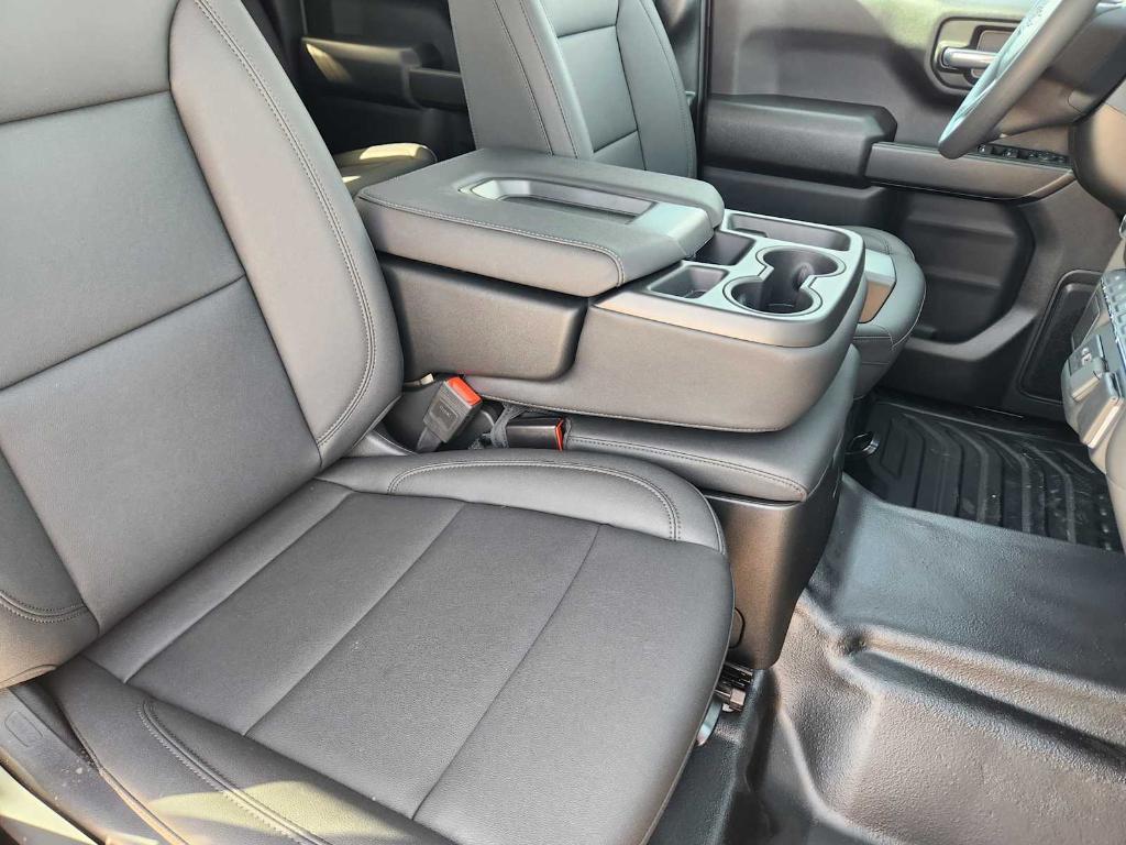 new 2025 Chevrolet Silverado 1500 car, priced at $43,585