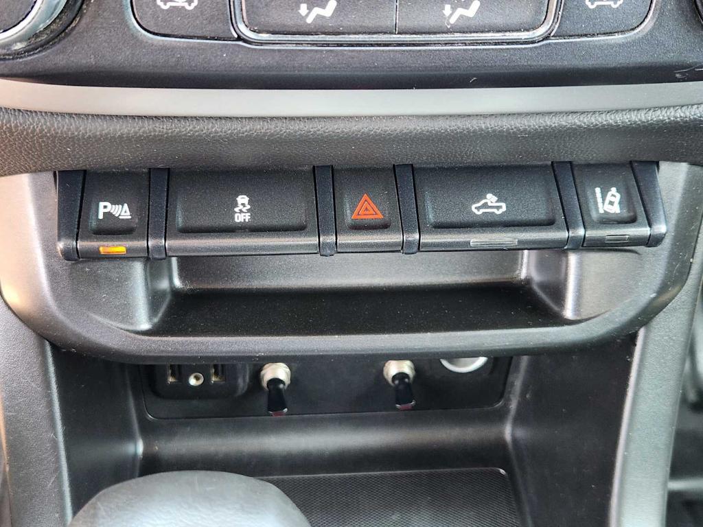 used 2022 Chevrolet Colorado car, priced at $19,877
