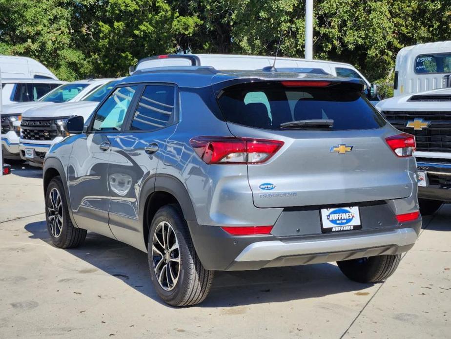 new 2025 Chevrolet TrailBlazer car, priced at $30,220