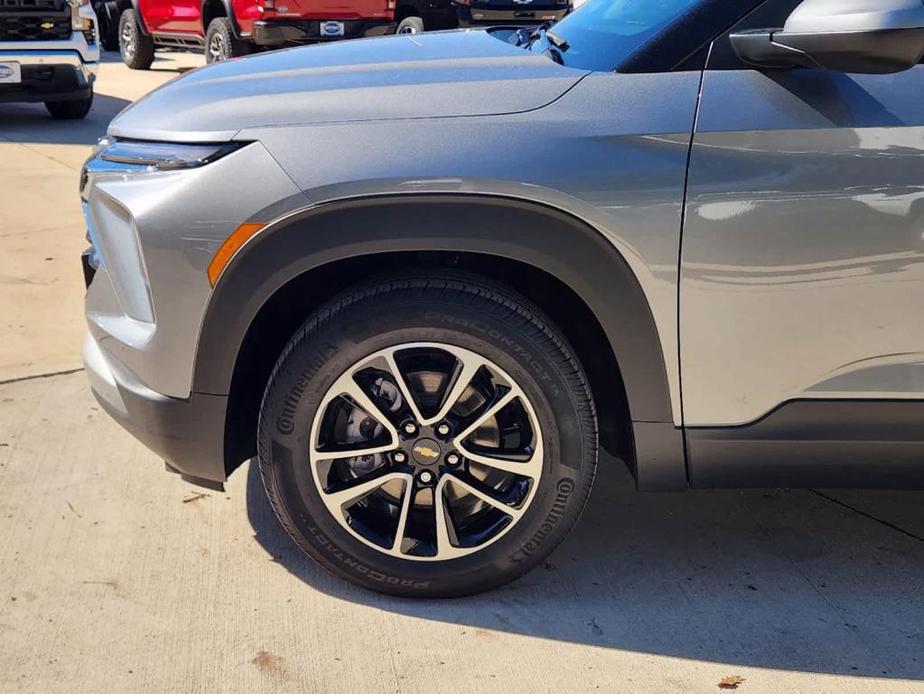 new 2025 Chevrolet TrailBlazer car, priced at $30,220