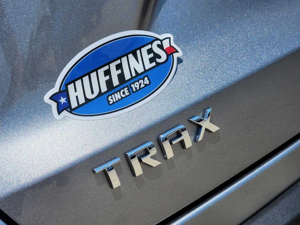 new 2025 Chevrolet Trax car, priced at $24,985