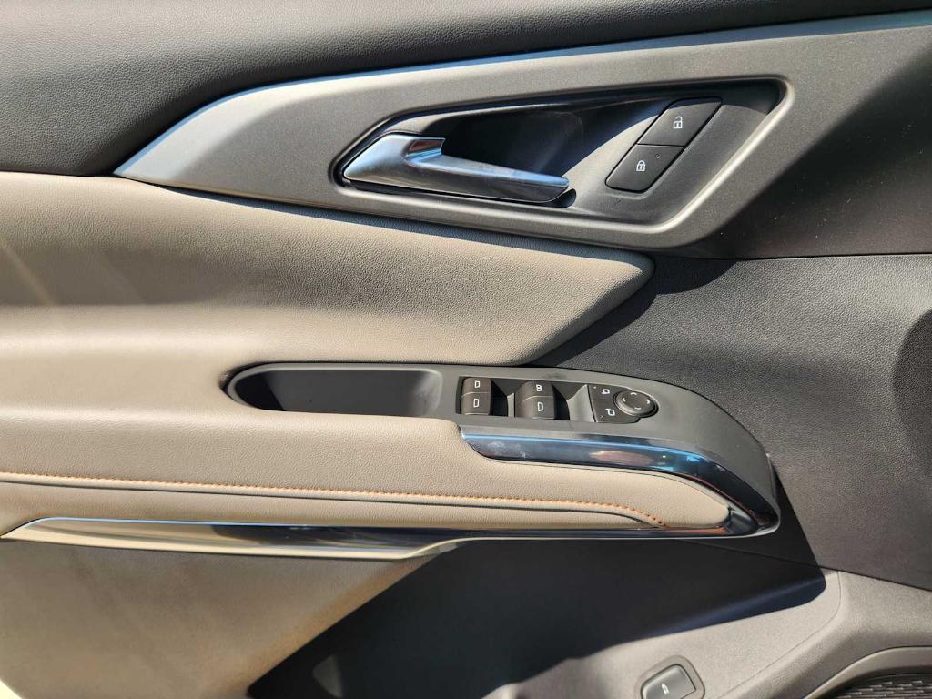 new 2026 Chevrolet Traverse car, priced at $43,920