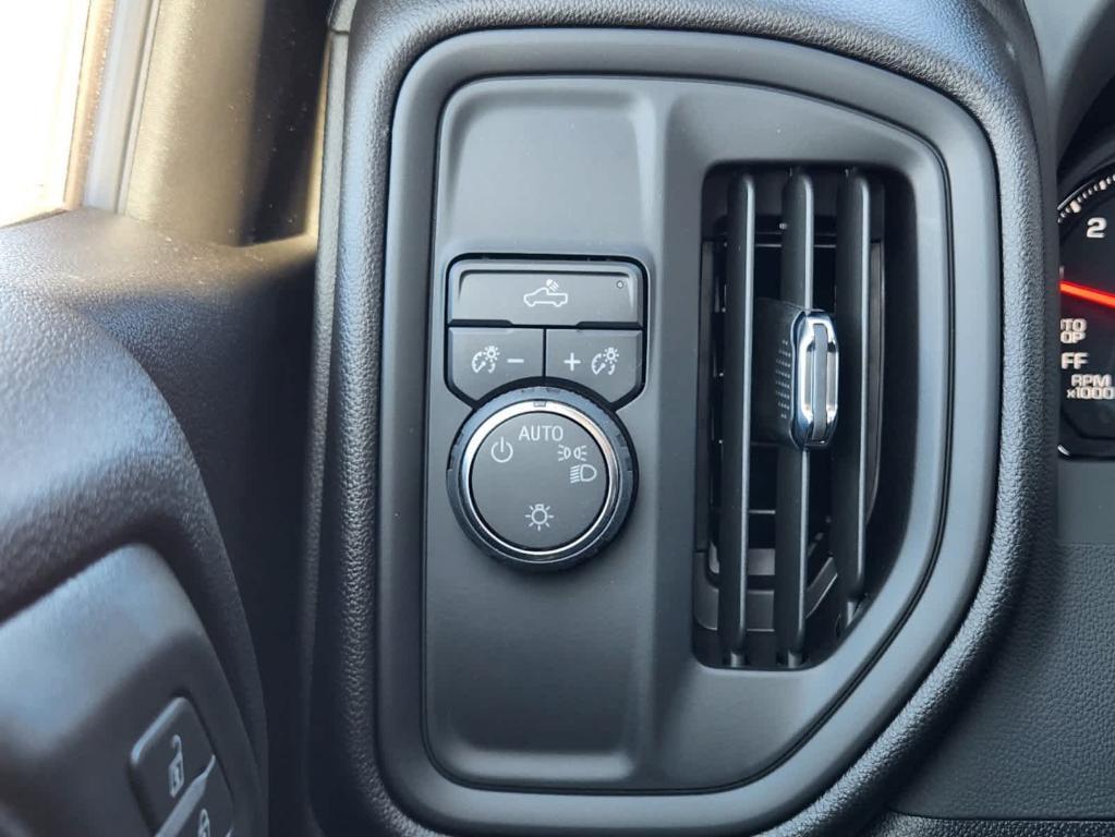 new 2025 Chevrolet Silverado 1500 car, priced at $39,919
