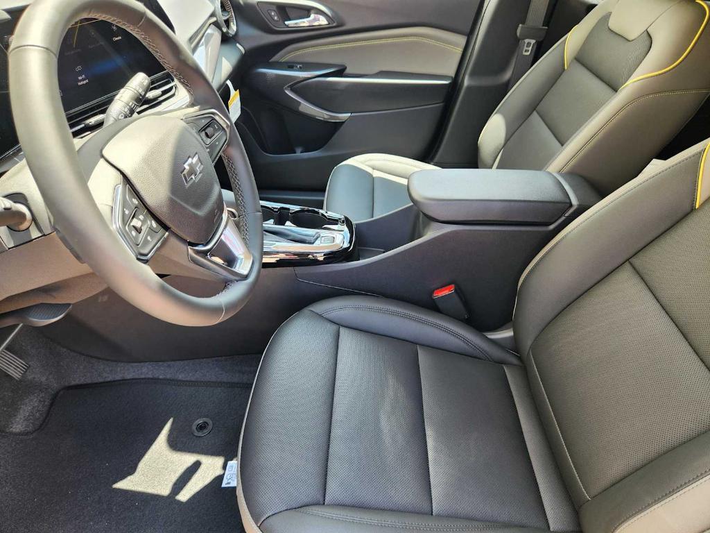 new 2025 Chevrolet Trax car, priced at $25,790