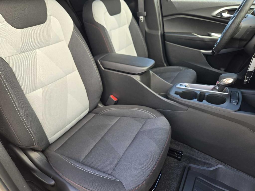 new 2025 Chevrolet Trax car, priced at $24,249