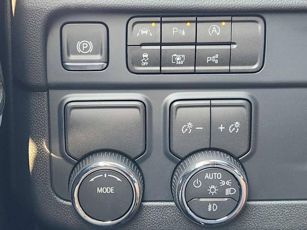 new 2026 Chevrolet Suburban car, priced at $76,915