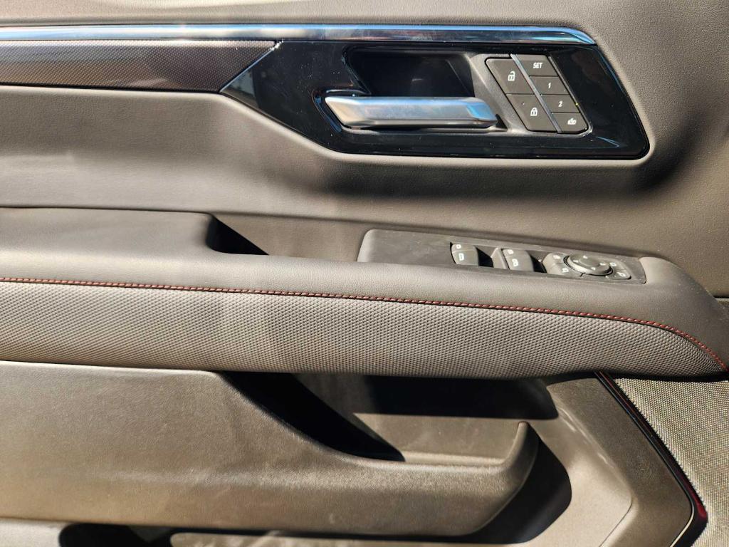 new 2026 Chevrolet Suburban car, priced at $76,915