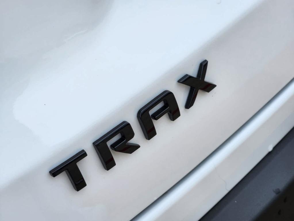 new 2025 Chevrolet Trax car, priced at $25,190