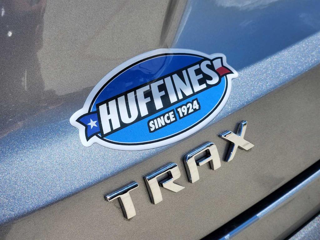 new 2025 Chevrolet Trax car, priced at $25,235
