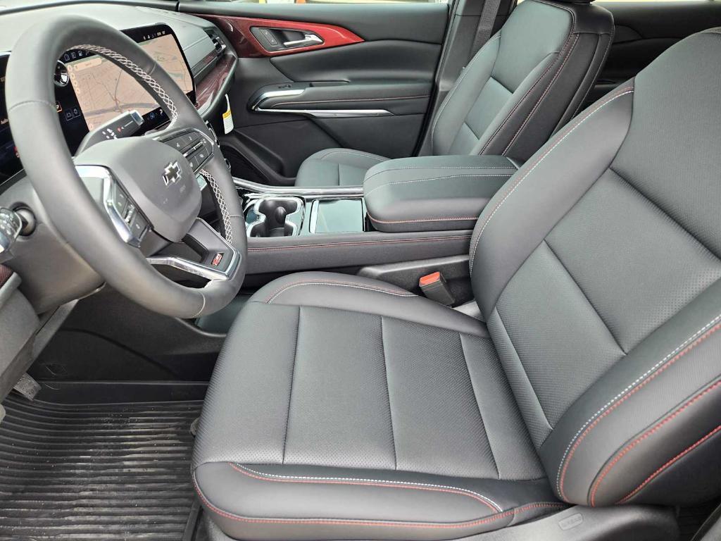 new 2026 Chevrolet Traverse car, priced at $53,040