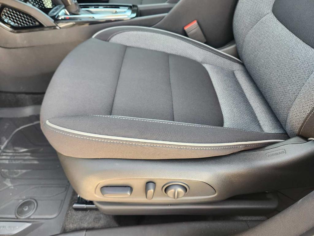 new 2025 Chevrolet TrailBlazer car, priced at $26,620