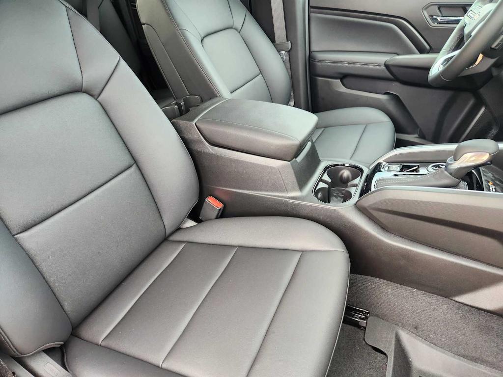 new 2026 Chevrolet Colorado car, priced at $44,925