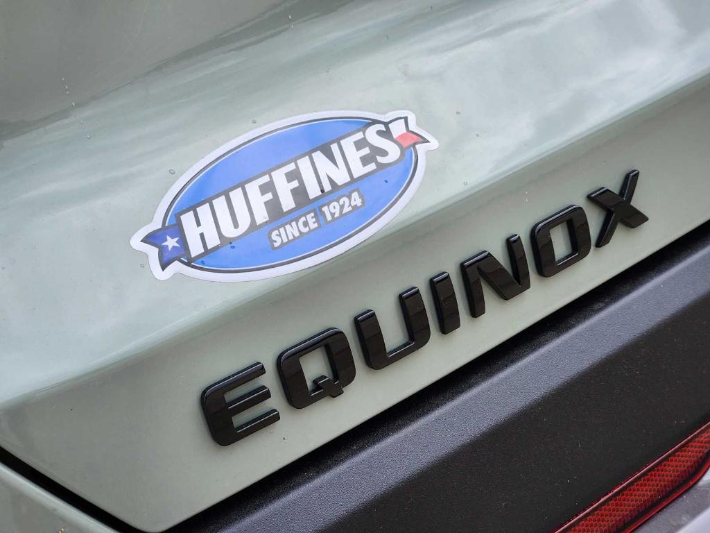 new 2026 Chevrolet Equinox car, priced at $33,295