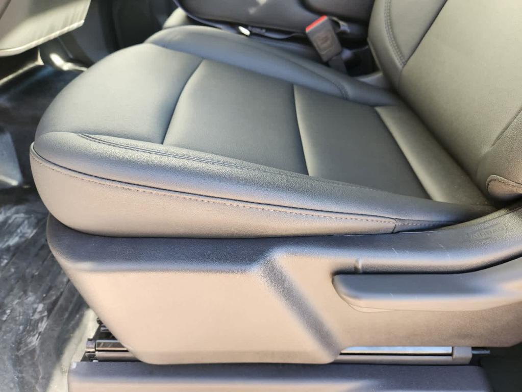 new 2024 Chevrolet Silverado 1500 car, priced at $45,564