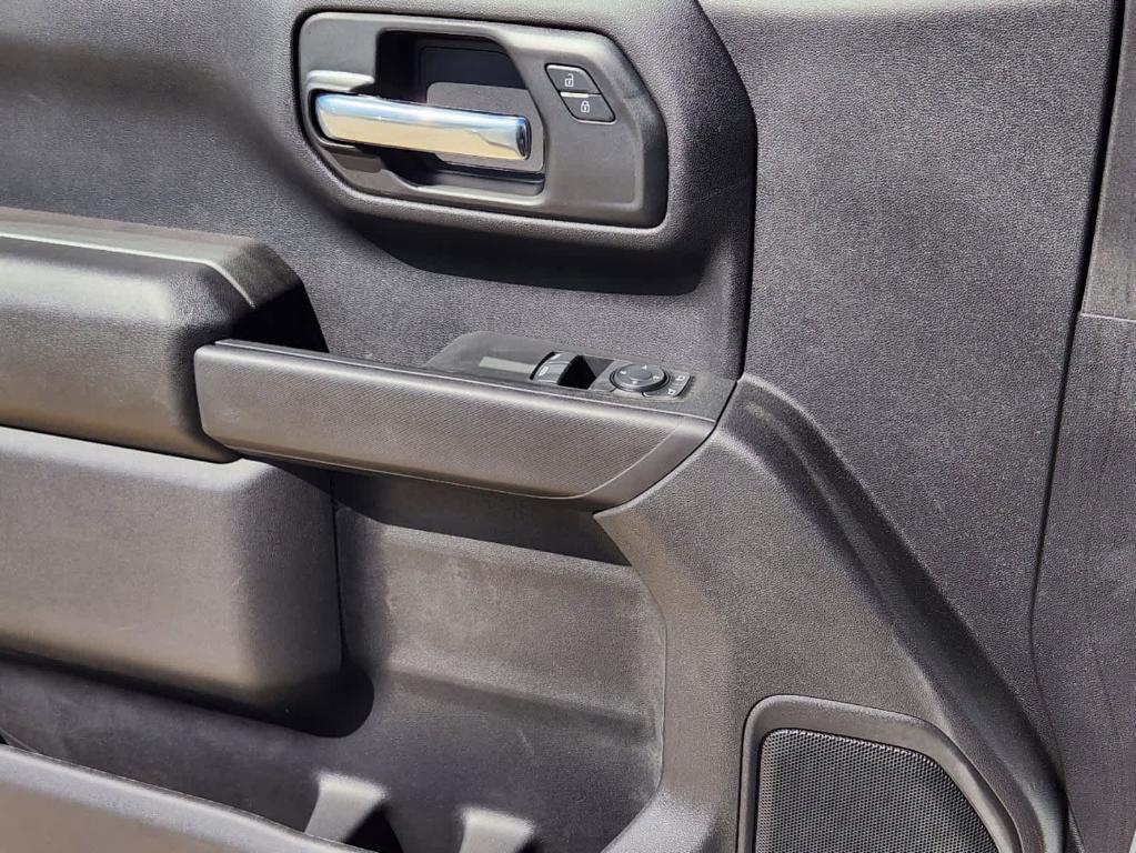 new 2024 Chevrolet Silverado 1500 car, priced at $45,564