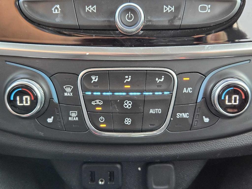 used 2019 Chevrolet Traverse car, priced at $19,877