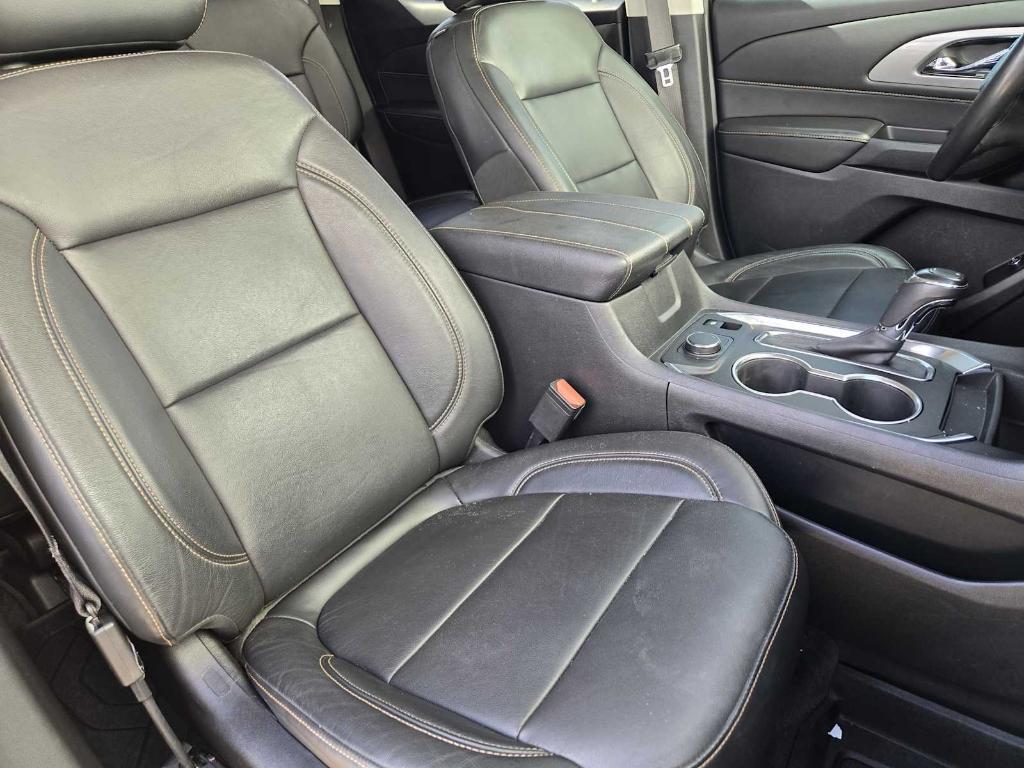 used 2019 Chevrolet Traverse car, priced at $19,877