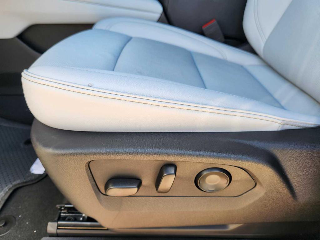 new 2025 Chevrolet Suburban car, priced at $92,740