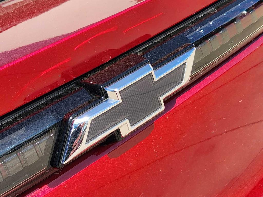 used 2025 Chevrolet Equinox EV car, priced at $34,877