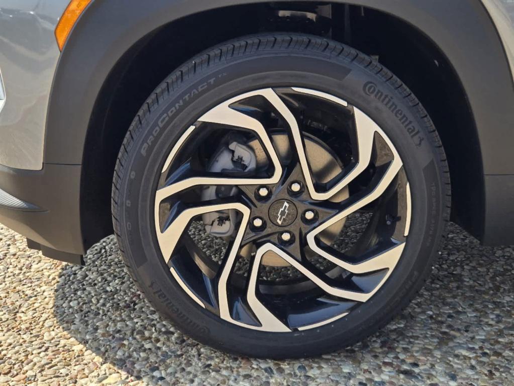 new 2025 Chevrolet TrailBlazer car, priced at $31,580