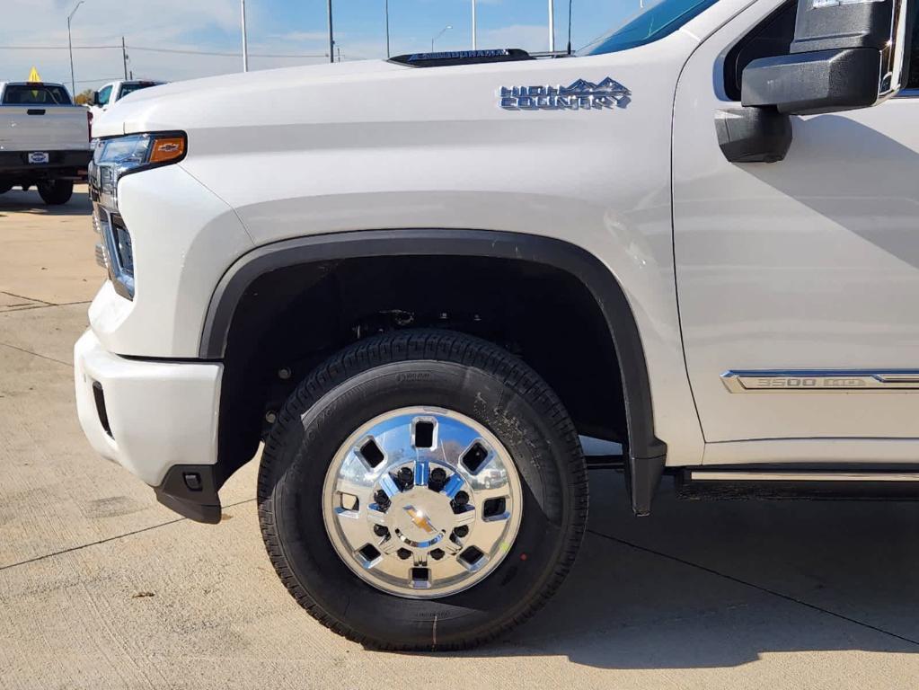 new 2025 Chevrolet Silverado 3500 car, priced at $87,970