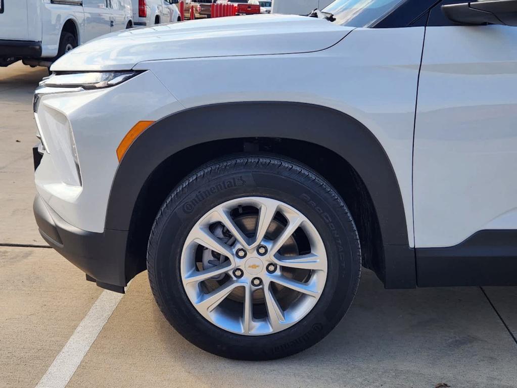 new 2025 Chevrolet TrailBlazer car, priced at $25,680