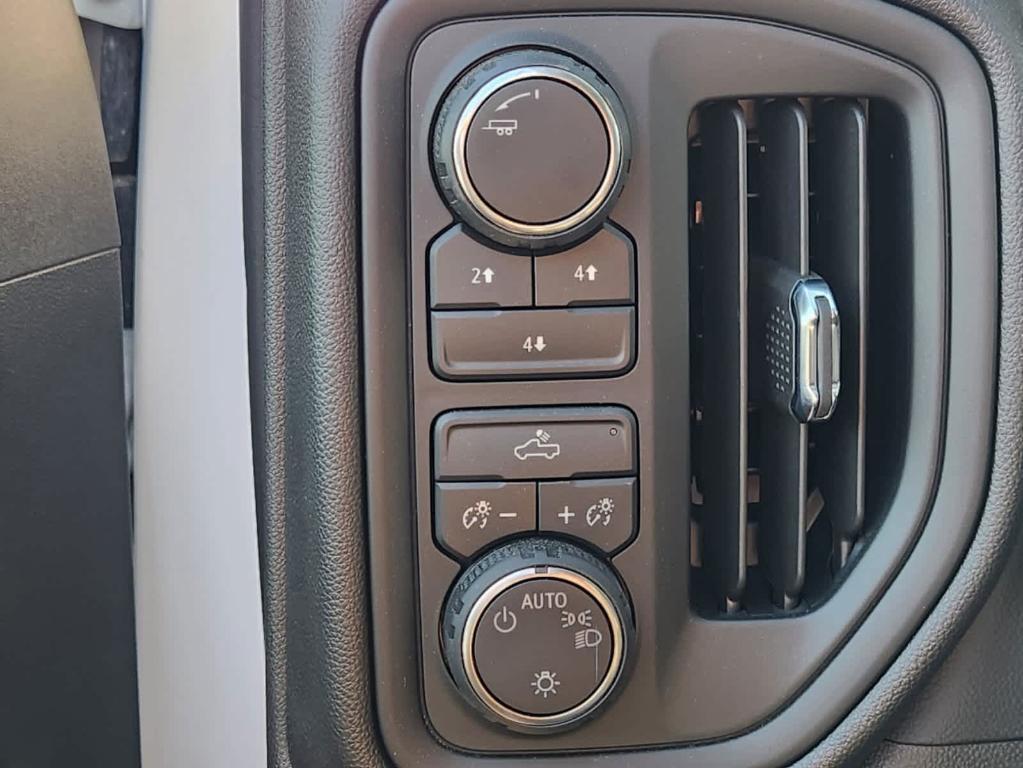 new 2024 Chevrolet Silverado 2500 car, priced at $68,333