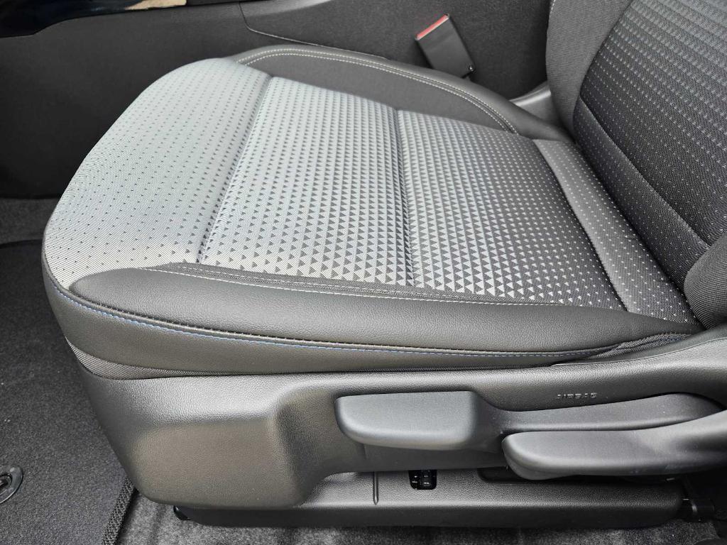 new 2025 Chevrolet Trax car, priced at $24,985