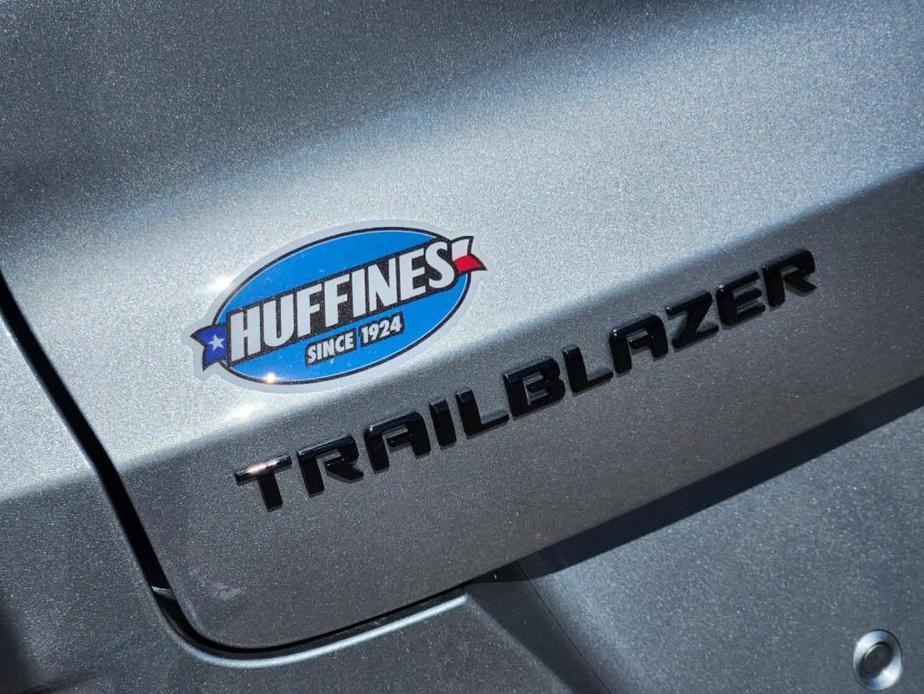 new 2025 Chevrolet TrailBlazer car, priced at $33,075