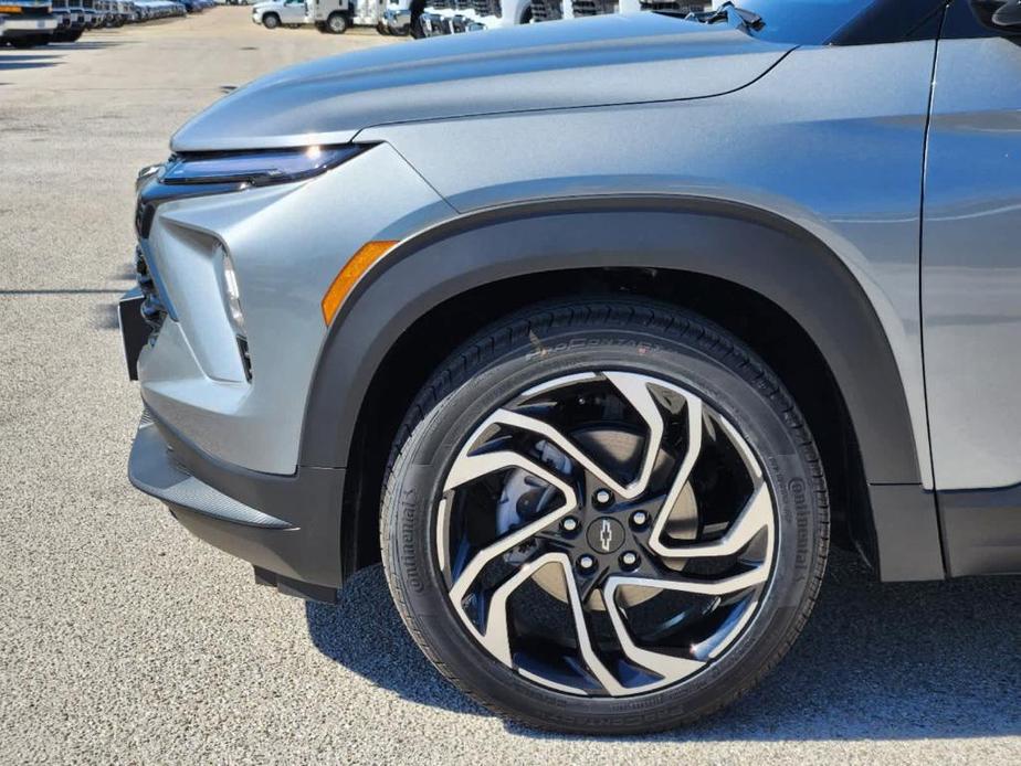 new 2025 Chevrolet TrailBlazer car, priced at $33,075