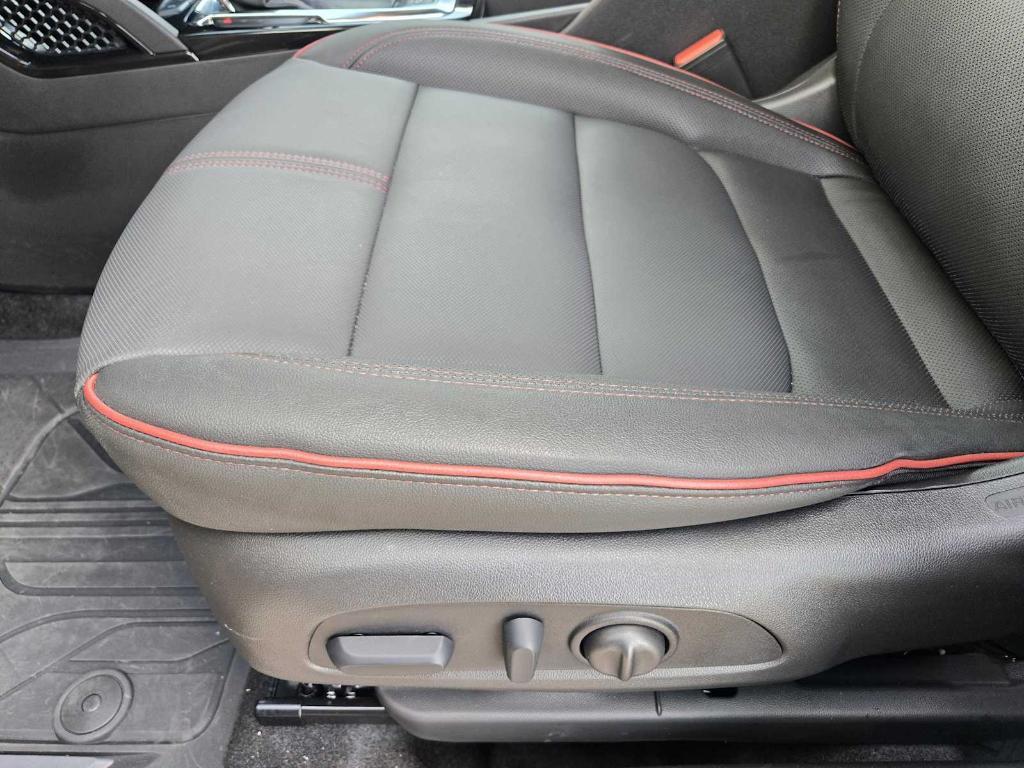 new 2025 Chevrolet TrailBlazer car, priced at $32,615