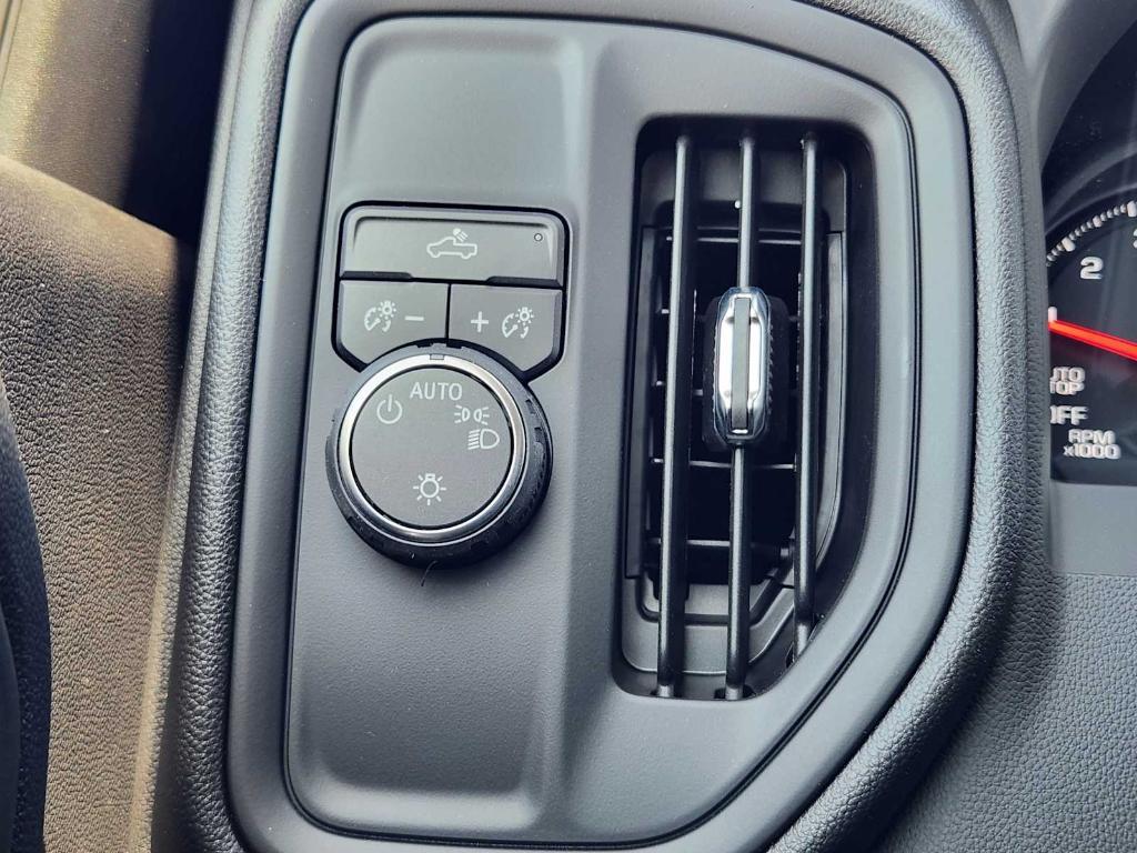 new 2025 Chevrolet Silverado 1500 car, priced at $41,474