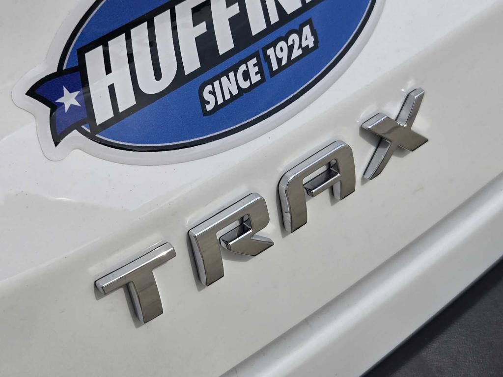 new 2025 Chevrolet Trax car, priced at $26,754