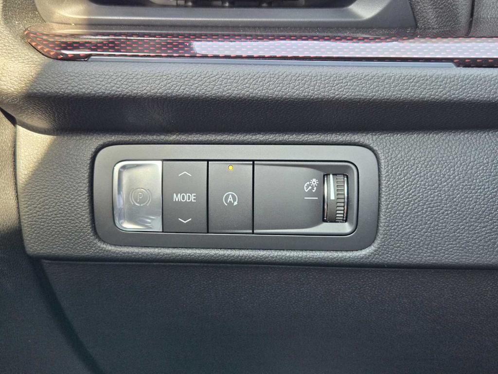 new 2026 Chevrolet Traverse car, priced at $57,215