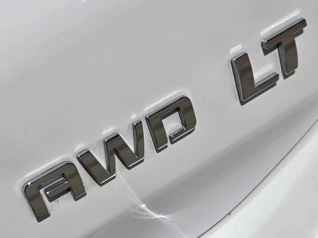 used 2023 Chevrolet Equinox car, priced at $23,977