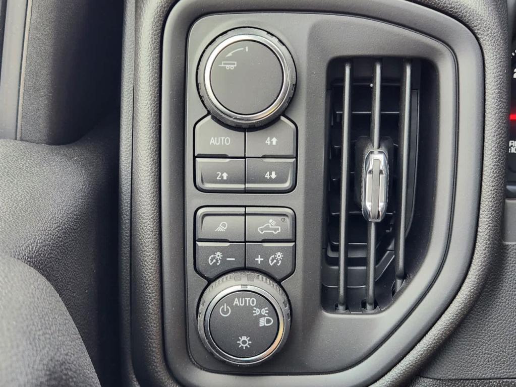 new 2024 Chevrolet Silverado 2500 car, priced at $50,920