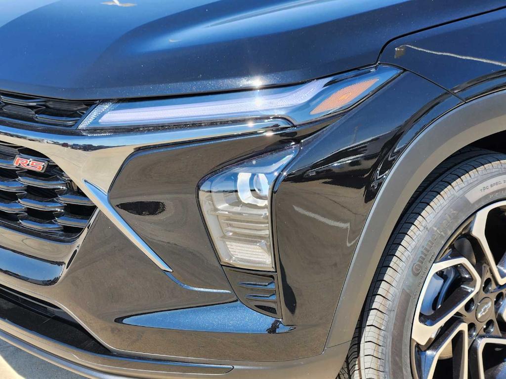 new 2025 Chevrolet Trax car, priced at $27,149