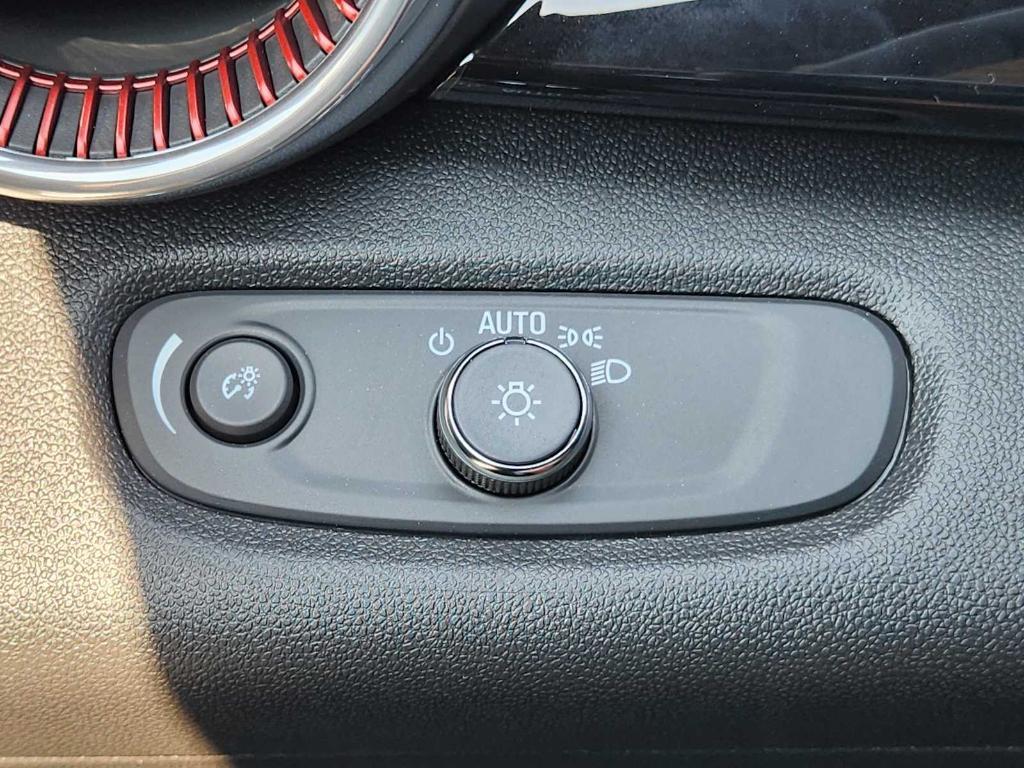 new 2025 Chevrolet Trax car, priced at $27,149