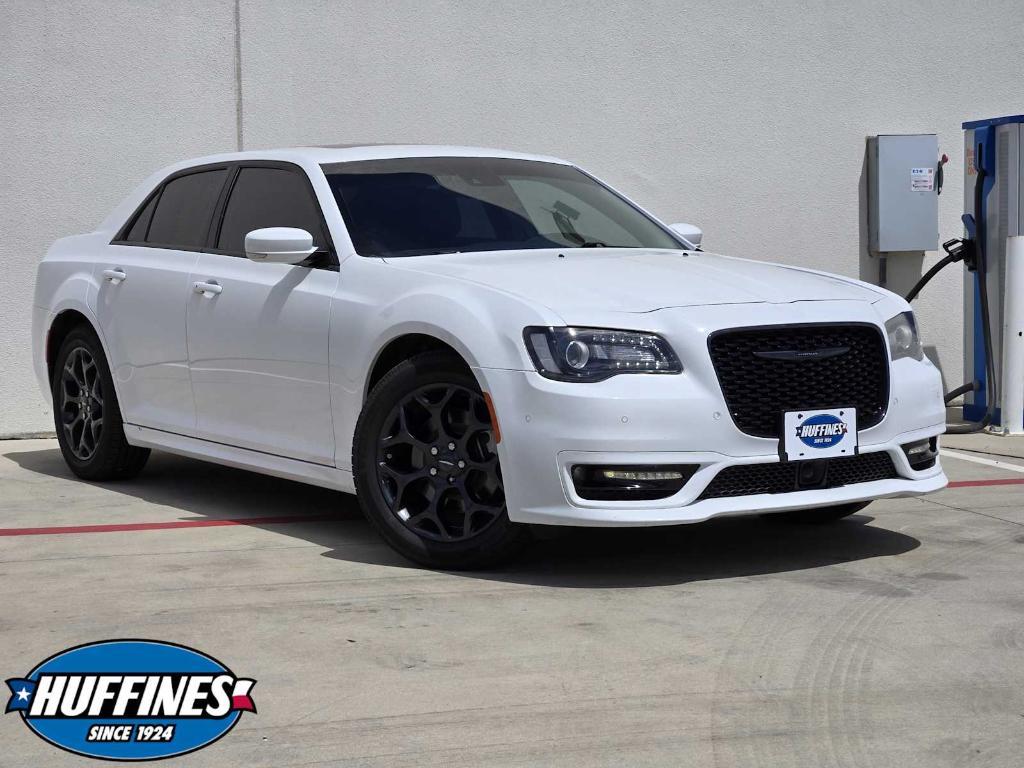 used 2022 Chrysler 300 car, priced at $23,877