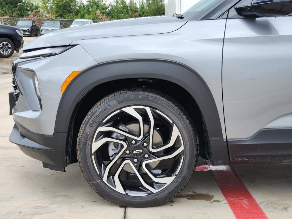 new 2025 Chevrolet TrailBlazer car, priced at $33,075