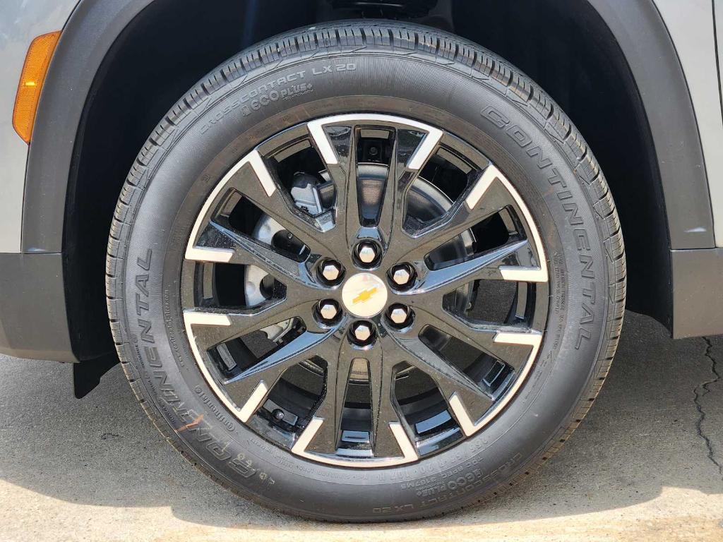 new 2025 Chevrolet Traverse car, priced at $44,344