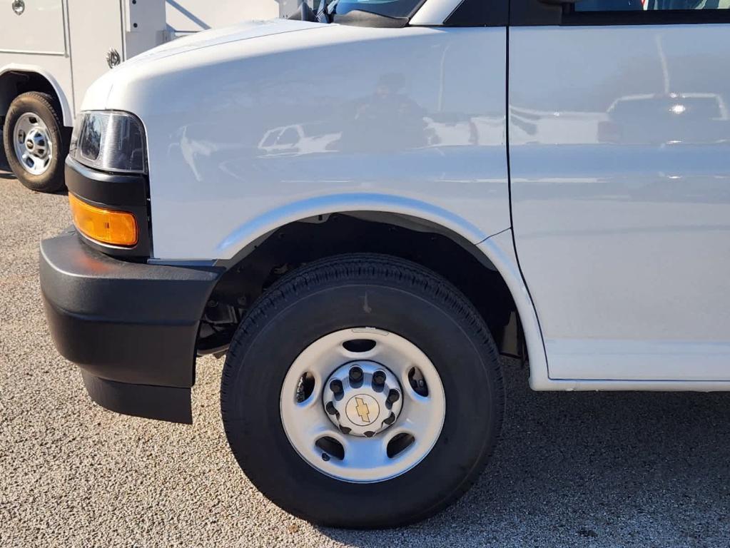 new 2025 Chevrolet Express 2500 car, priced at $45,910