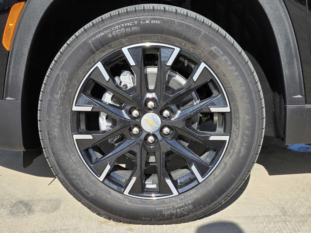 new 2026 Chevrolet Traverse car, priced at $44,995