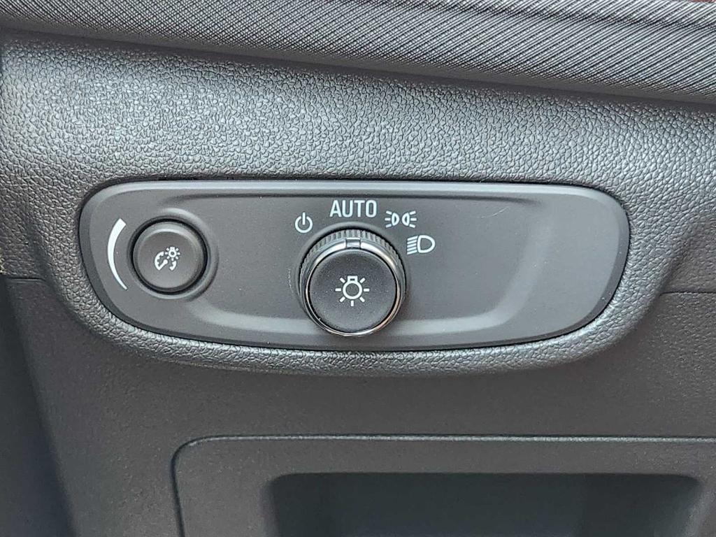 new 2026 Chevrolet TrailBlazer car, priced at $30,450