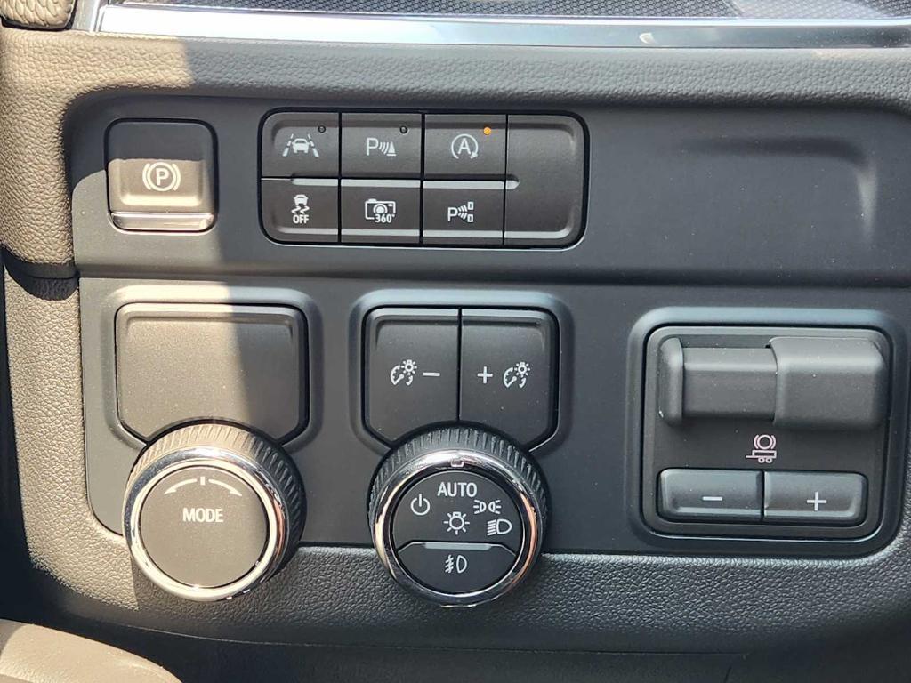 new 2025 Chevrolet Tahoe car, priced at $72,929