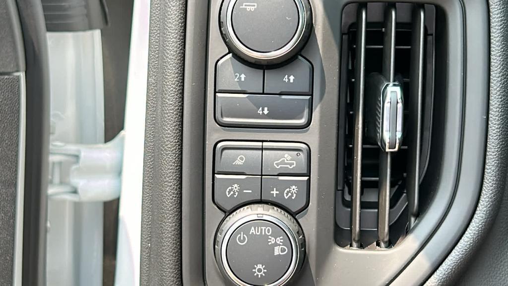 new 2025 Chevrolet Silverado 2500 car, priced at $52,788